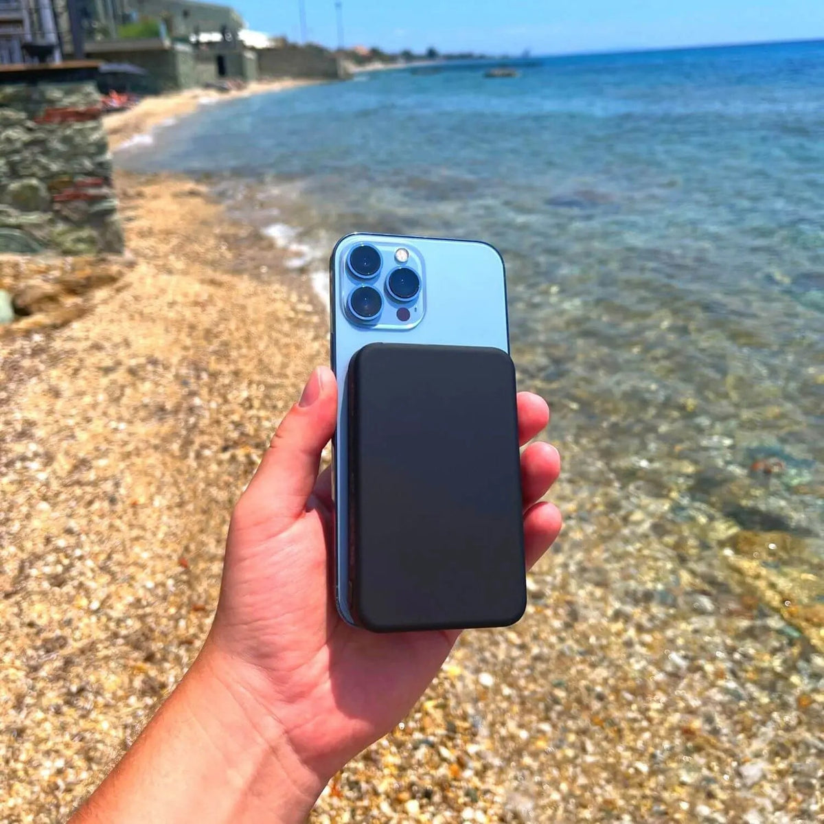 Magnetic Battery Pack for iPhone – Snap-On Wireless Charging Solution