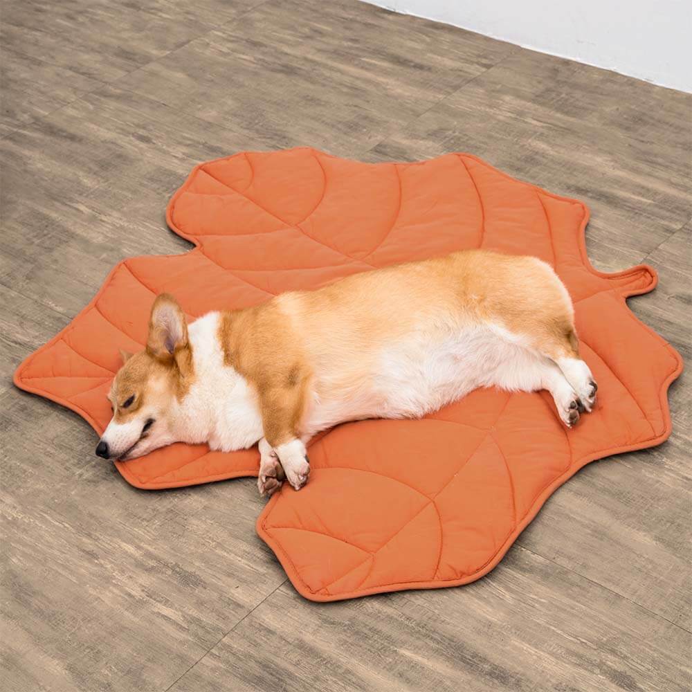 Botanical Leaf-Shaped Pet Throw Blanket - Soft Cotton-Polyester Cover for Dogs & Cats - Machine Washable Couch Protector & Floor Mat for