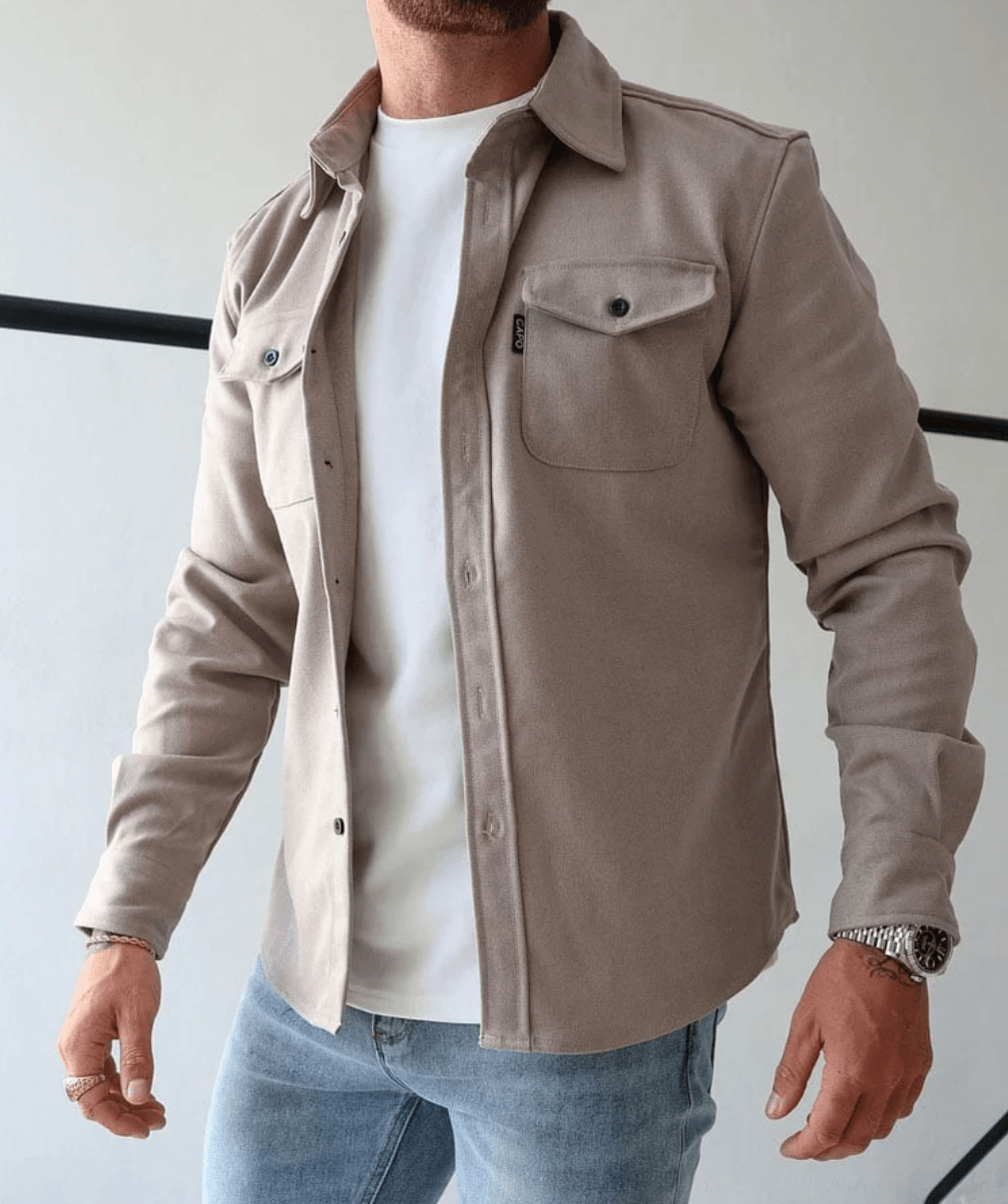 Lightweight Overshirt for Men – Tailored Button-Down Layer with Dual Pockets – Classic Collared Work Shirt – Versatile Outerwear for