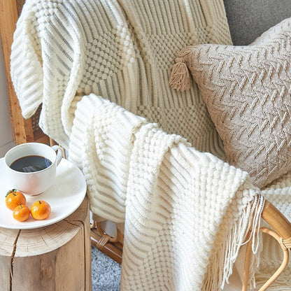 Ortekor Nordic Elegance | Sofa Blanket with Cozy Knitted Fabric | Minimalist Design for Warmth and Style