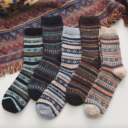 Thick Wool Blend Crew Socks for Winter – Insulated Thermal Socks with Traditional Nordic Patterns for Men & Women