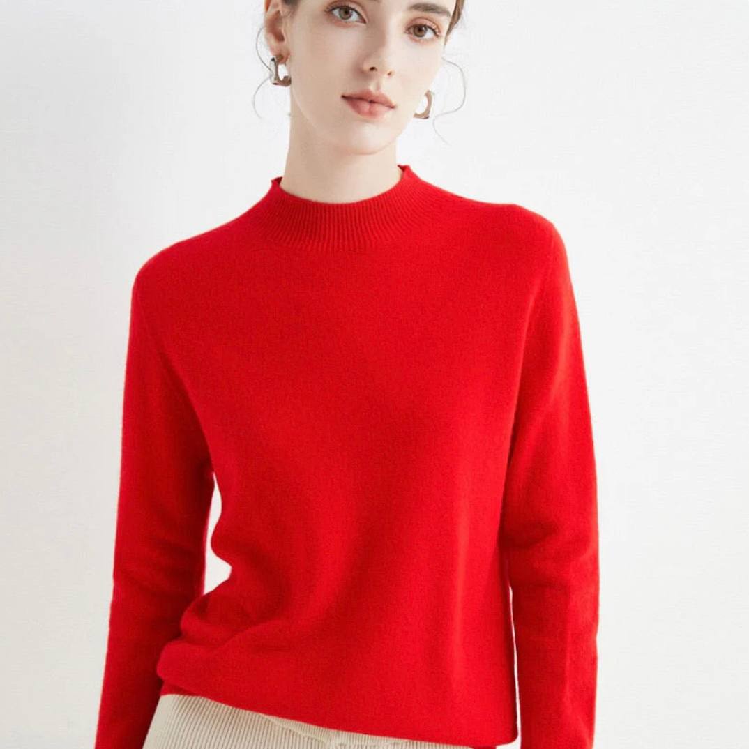 Soft Women's Crew Neck Cashmere Sweater