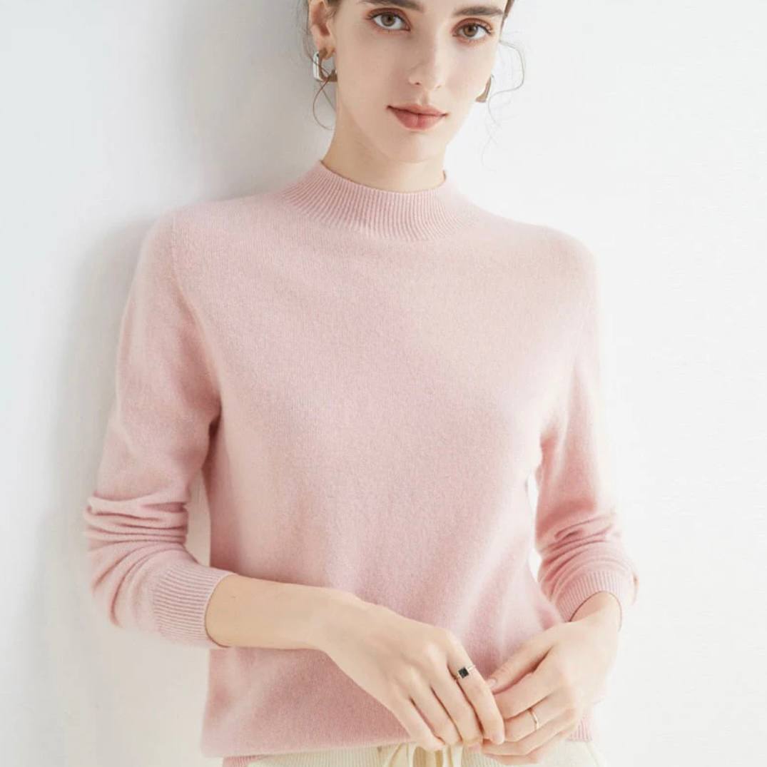 Soft Women's Crew Neck Cashmere Sweater