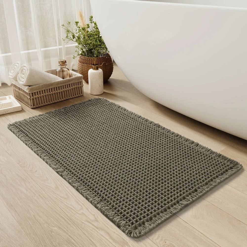 Soft Non Slip Bathroom Mat with Tassels, Washable Bath Rug