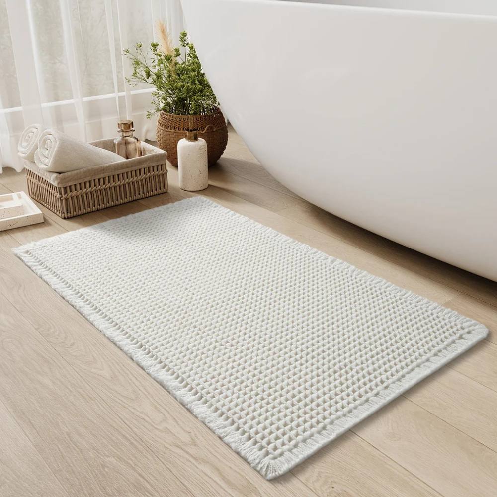 Soft Non Slip Bathroom Mat with Tassels, Washable Bath Rug