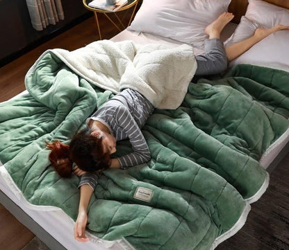 CozyWrap | Plush Fleece Blanket with Velvet-Like Softness | Year-Round Comfort for Relaxation