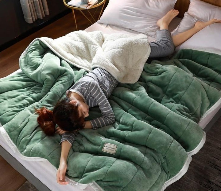 CozyWrap | Plush Fleece Blanket with Soft Velvet Fabric | Year-Round Comfort for All Seasons