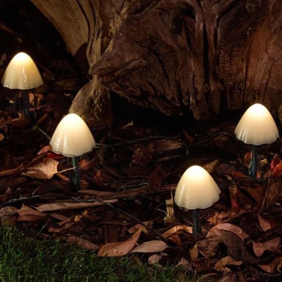 Outdoor Solar Stake Lights Decorative Mushroom Shape for Garden Pathway Yard Lawn Landscape Lighting Waterproof LED String 10-Pack Auto On O