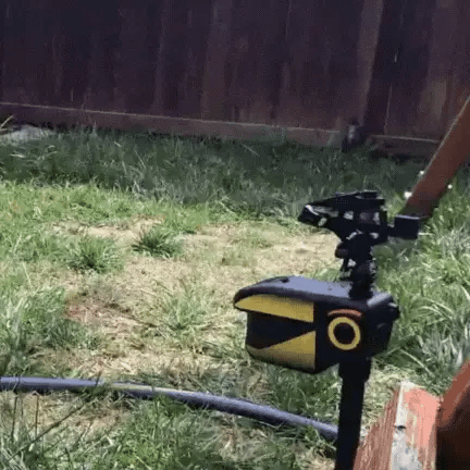 Garden Guardian | Motion Activated Sprinkler with Solar Power & Custom Sensitivity | Effective Animal Deterrent for Peaceful Gardens