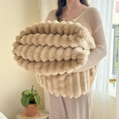 VELVETREST – Plush Blanket for Relaxed Evening Comfort