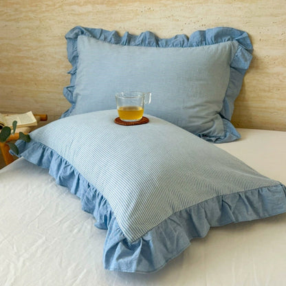 Queen Microfiber Pillowcase with Ruffle Trim & Zipper Closure – Vintage Stripe Pattern for Bedroom Décor – Soft Breathable Fabric