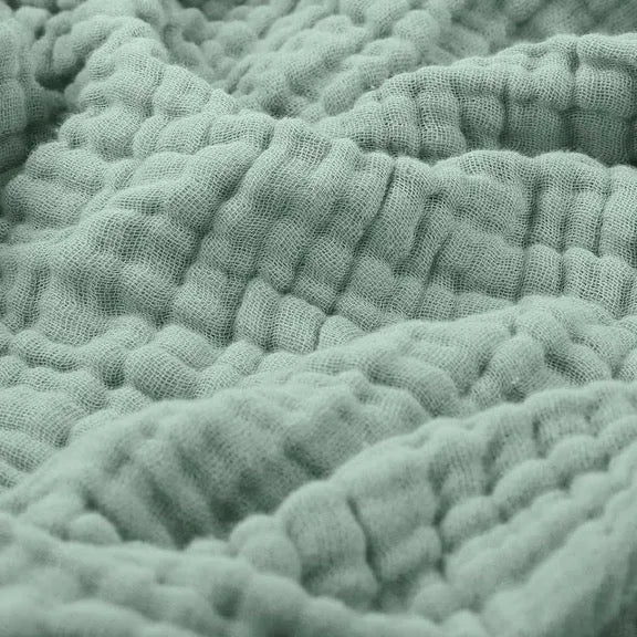 Breathable Polyester Throw Blanket Soft Plush Layering for Year-Round Cozy Comfort Sofa Bed Relaxation