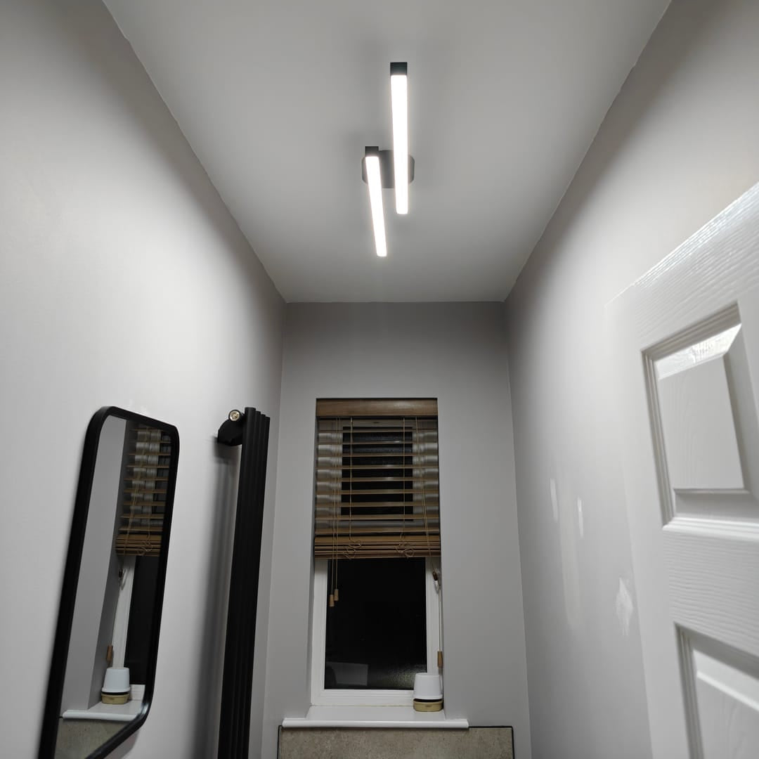 35-Inch Linear LED Vanity Light Fixture in Black – Adjustable Color Temperature Bathroom Mirror Lighting for Modern Hallways, Entryways & Po