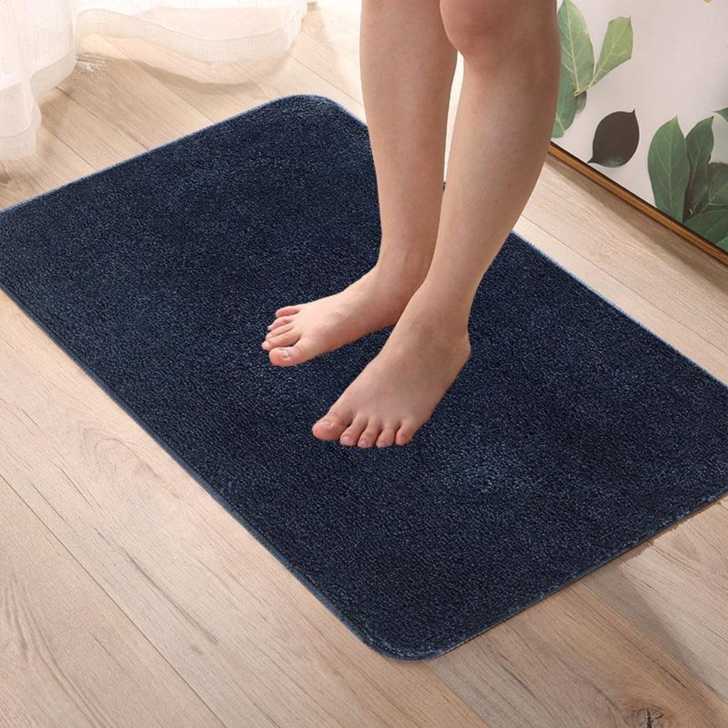 Plush Microfiber Bathroom Mat Non-Slip Fast-Dry Water Absorbent Rug for Shower Tub Kids Pets 8 Colors 5 Sizes Machine Washable