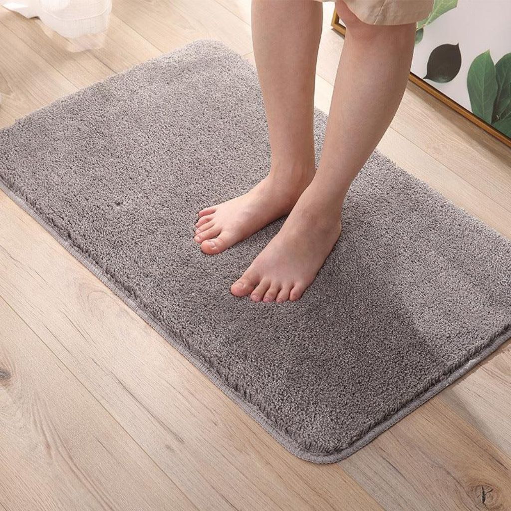 Plush Microfiber Bathroom Mat Non-Slip Fast-Dry Water Absorbent Rug for Shower Tub Kids Pets 8 Colors 5 Sizes Machine Washable