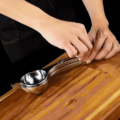 Ortekor Citrus Master | Stainless Steel Lemon Squeezer with Comfortable Handle | Effortless Juice Extraction for Fresh Drinks