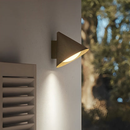 Exterior LED Fixture for Entryway, Deck & Walkway – Weather-Resistant Metal Housing, 3000K Glow – 10 in Bell Design
