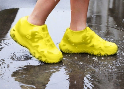 Reusable Silicone Rain Shoe Protectors with Non-Slip Grip for Men, Women & Kids – Lightweight Foldable Covers for Outdoor Activities & Wet W