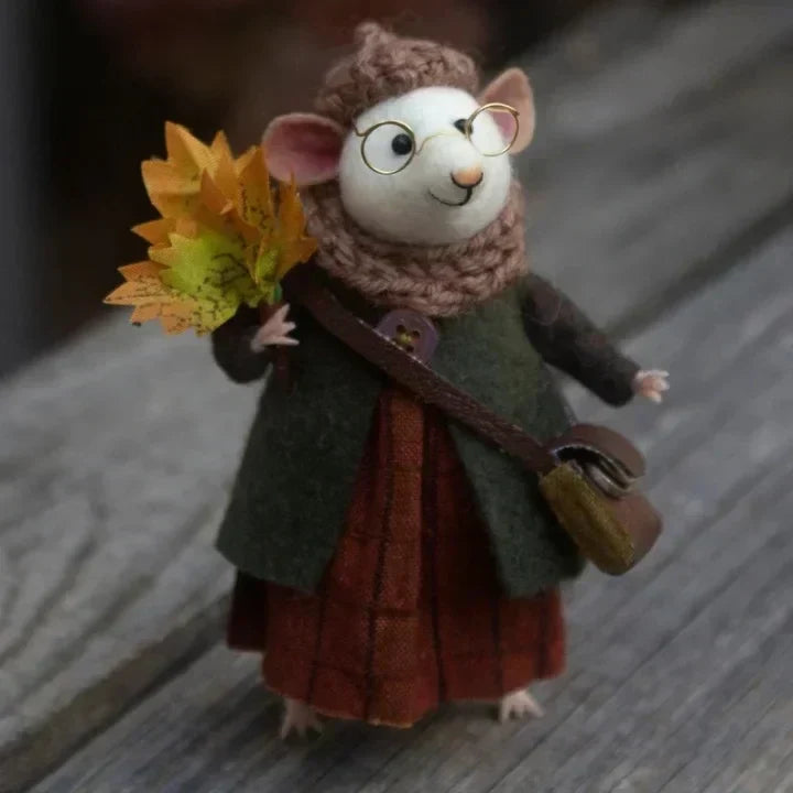 Felted Wool Mouse Figurine – Handmade Artisan Ornament for Christmas Tree, Holiday Mantel Display & Year-Round Shelf Decor
