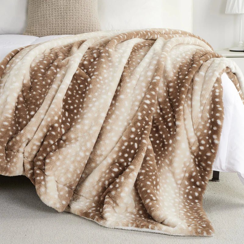 Reversible Faux Fur Throw Blanket with Woodland Deer Print – Double-Sided Plush for Couch, Bed & Living Room