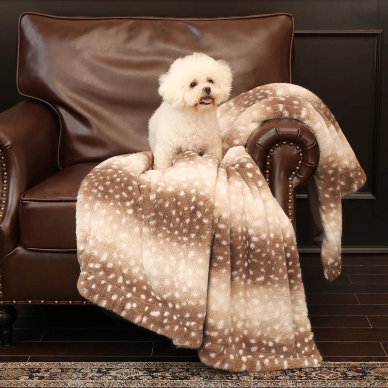Reversible Faux Fur Throw Blanket with Woodland Deer Print – Double-Sided Plush for Couch, Bed & Living Room