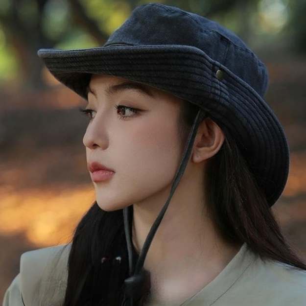 Wide Brim Sun Hat with UPF 50+ UV Protection for Women – Adjustable Chin Strap, Moisture-Wicking Liner, Packable & Windproof for Hiking